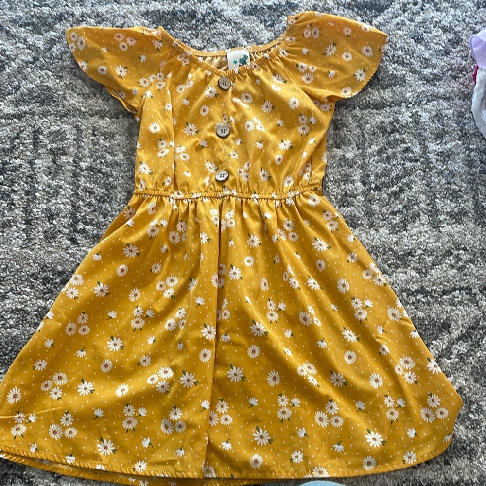 Lily Bleu yellow daisy sundress (size) 7